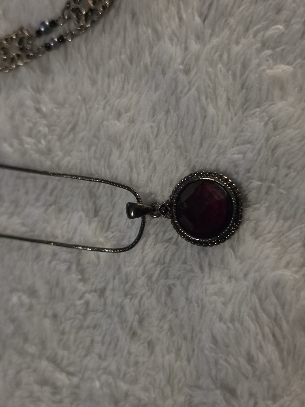 Silver-Tone Purple Pendant Necklace - Unbranded - Picture 6 of 14